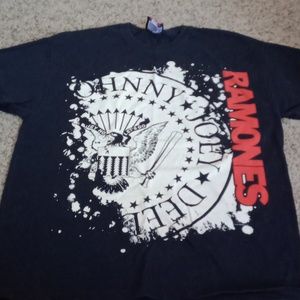 🧘 Ramones t-shirt
